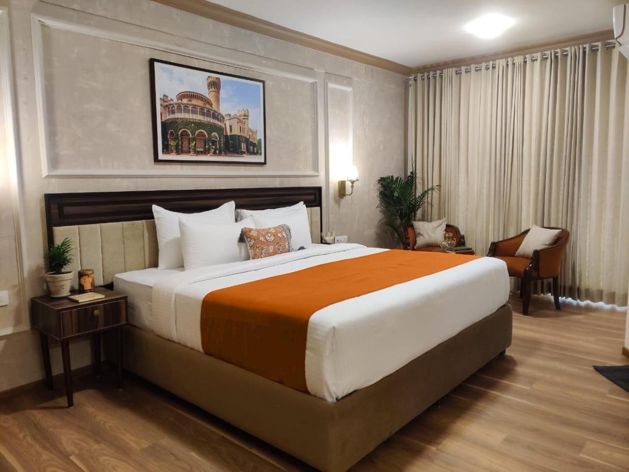 Nalapad'S Hotel Bangalore International Kültér fotó