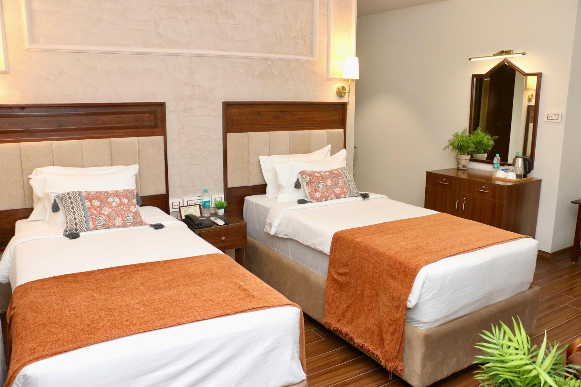 Nalapad'S Hotel Bangalore International Kültér fotó
