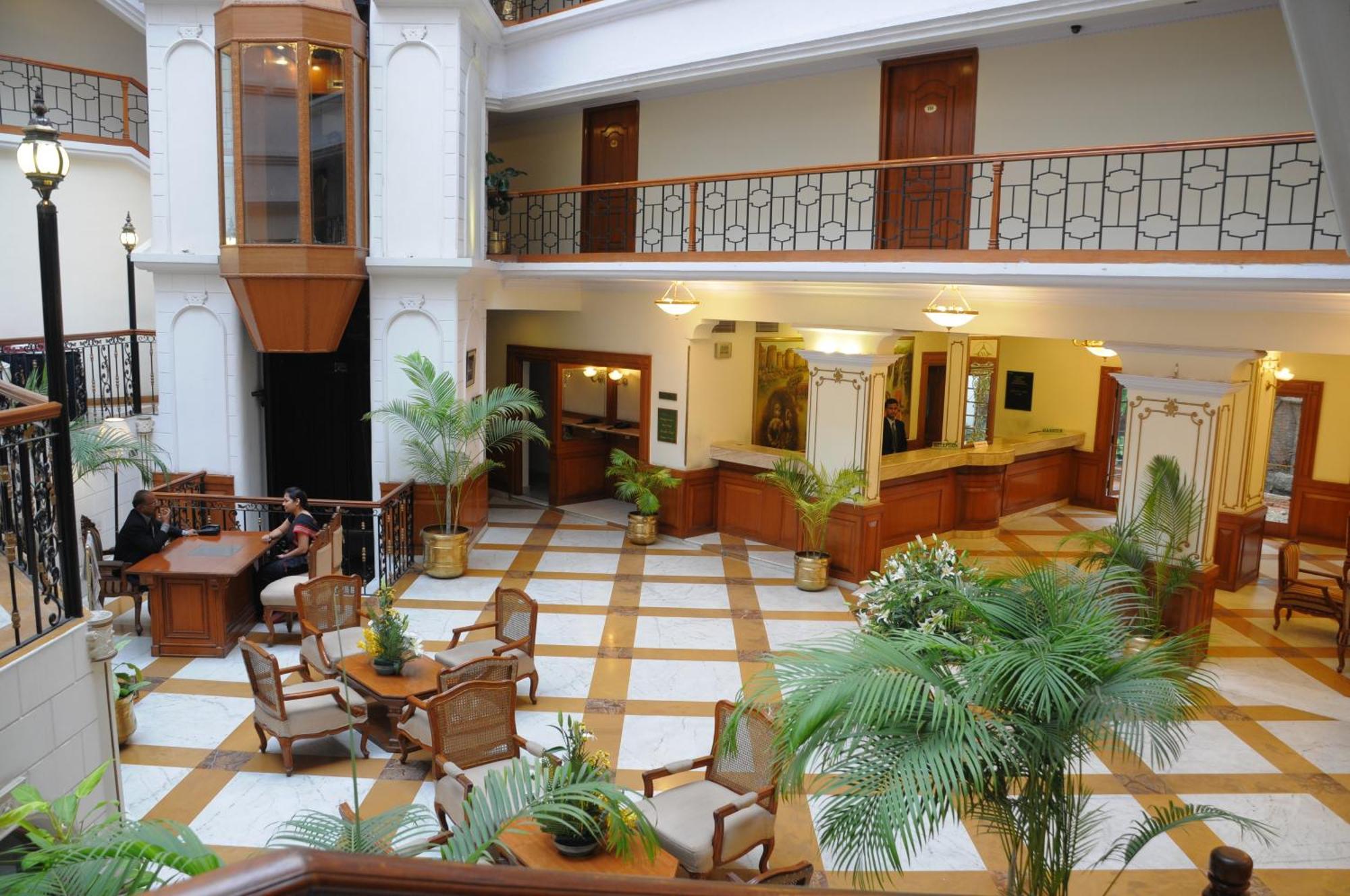 Nalapad'S Hotel Bangalore International Beltér fotó