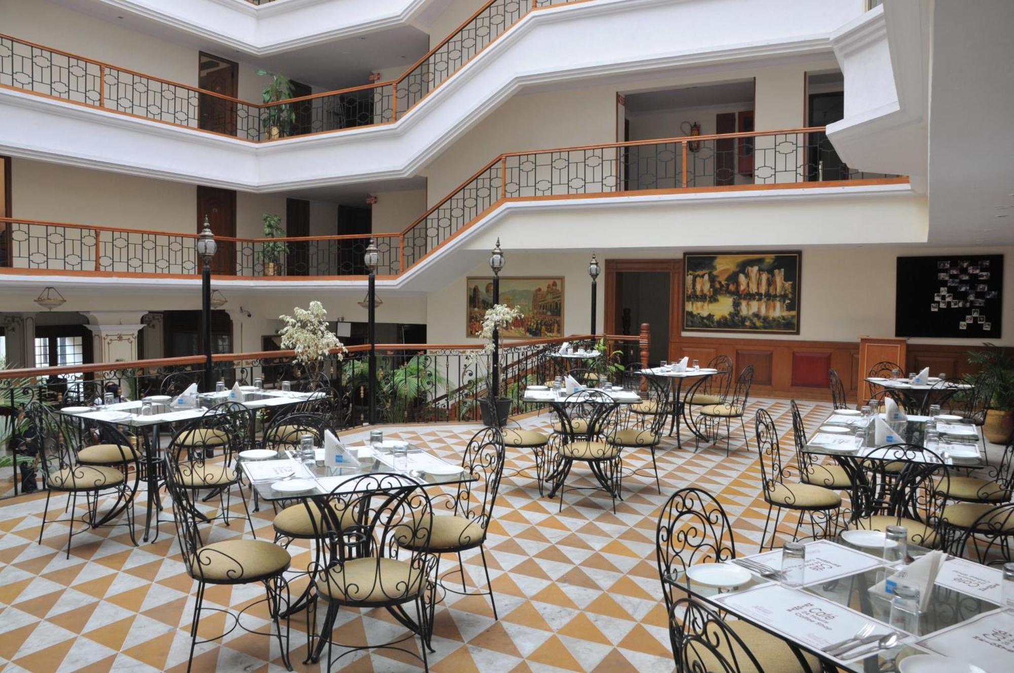 Nalapad'S Hotel Bangalore International Kültér fotó