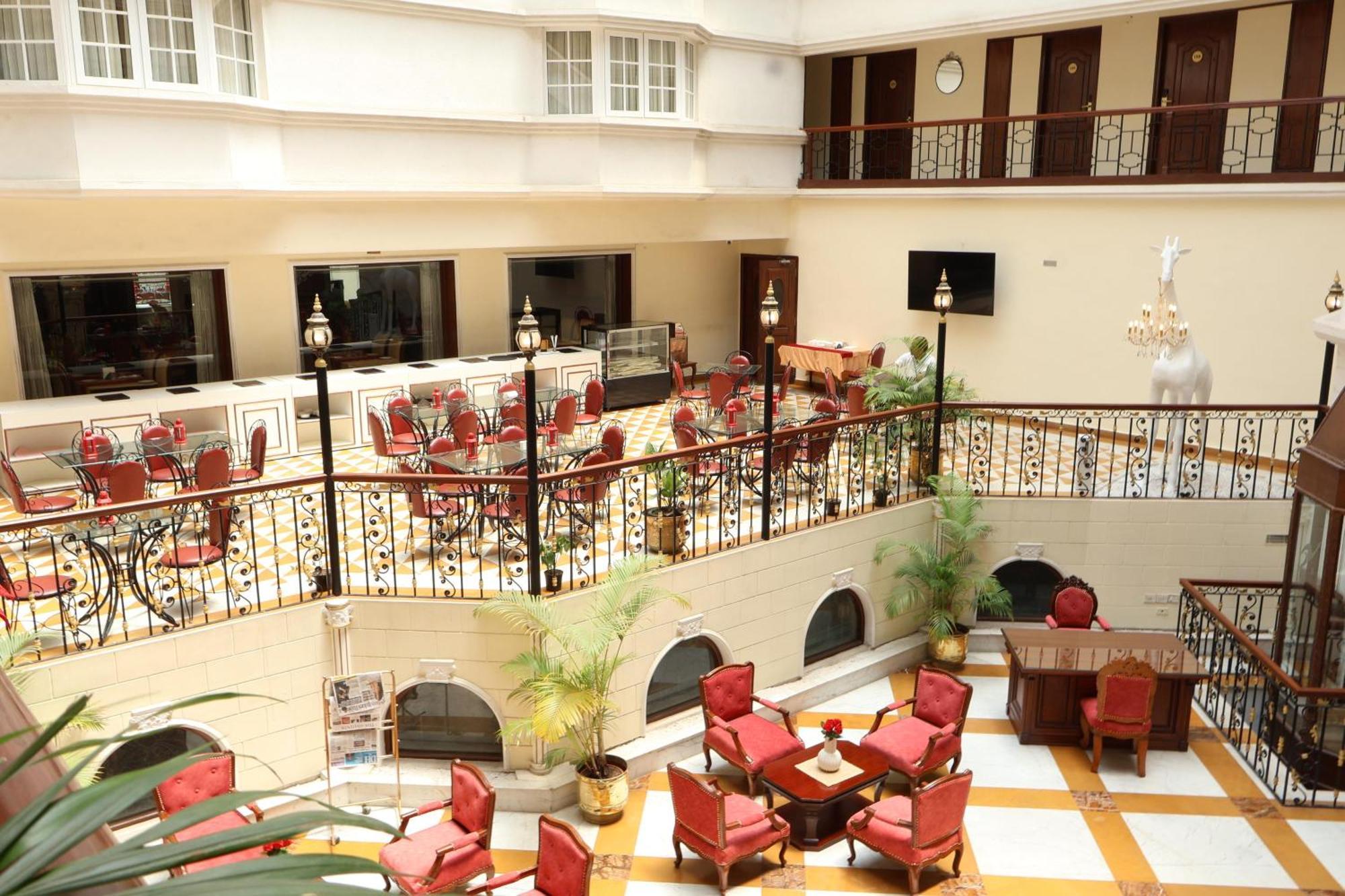 Nalapad'S Hotel Bangalore International Kültér fotó