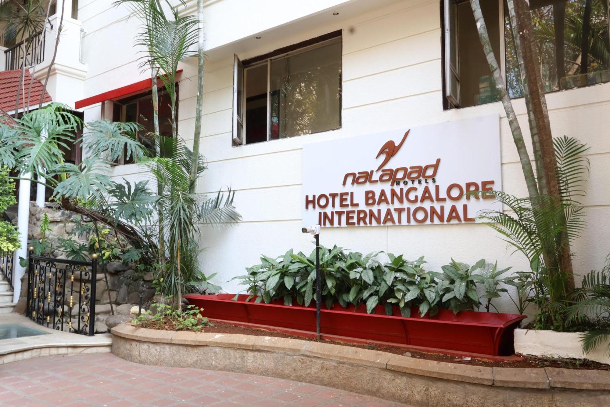 Nalapad'S Hotel Bangalore International Kültér fotó