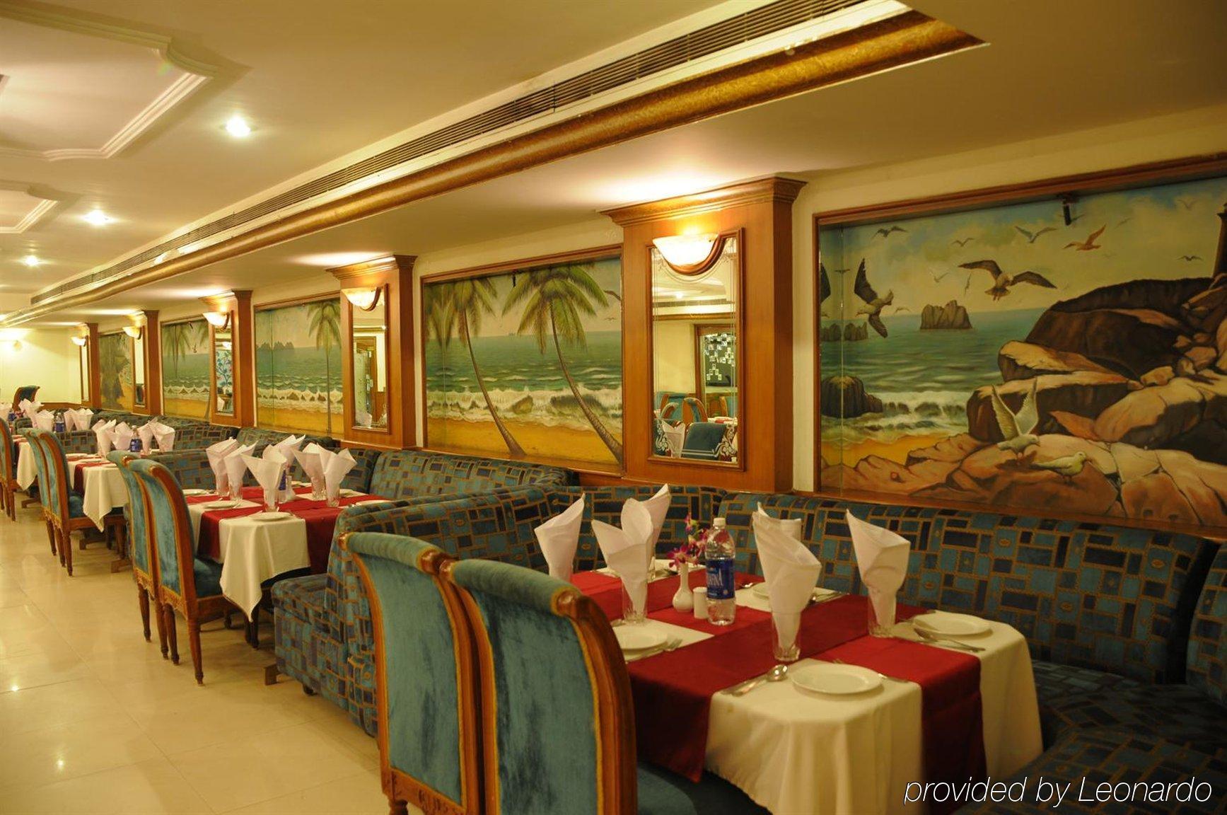 Nalapad'S Hotel Bangalore International Étterem fotó